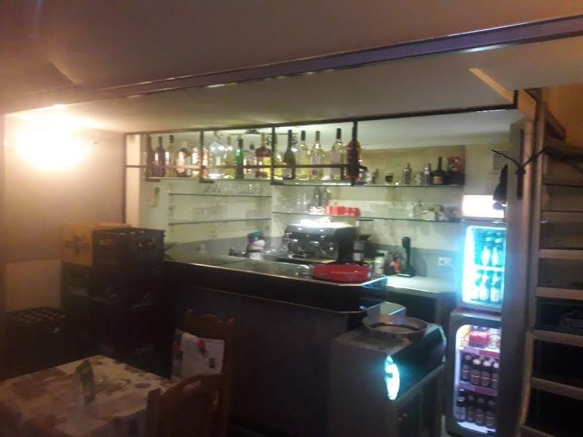 Konobar---Konobarica-