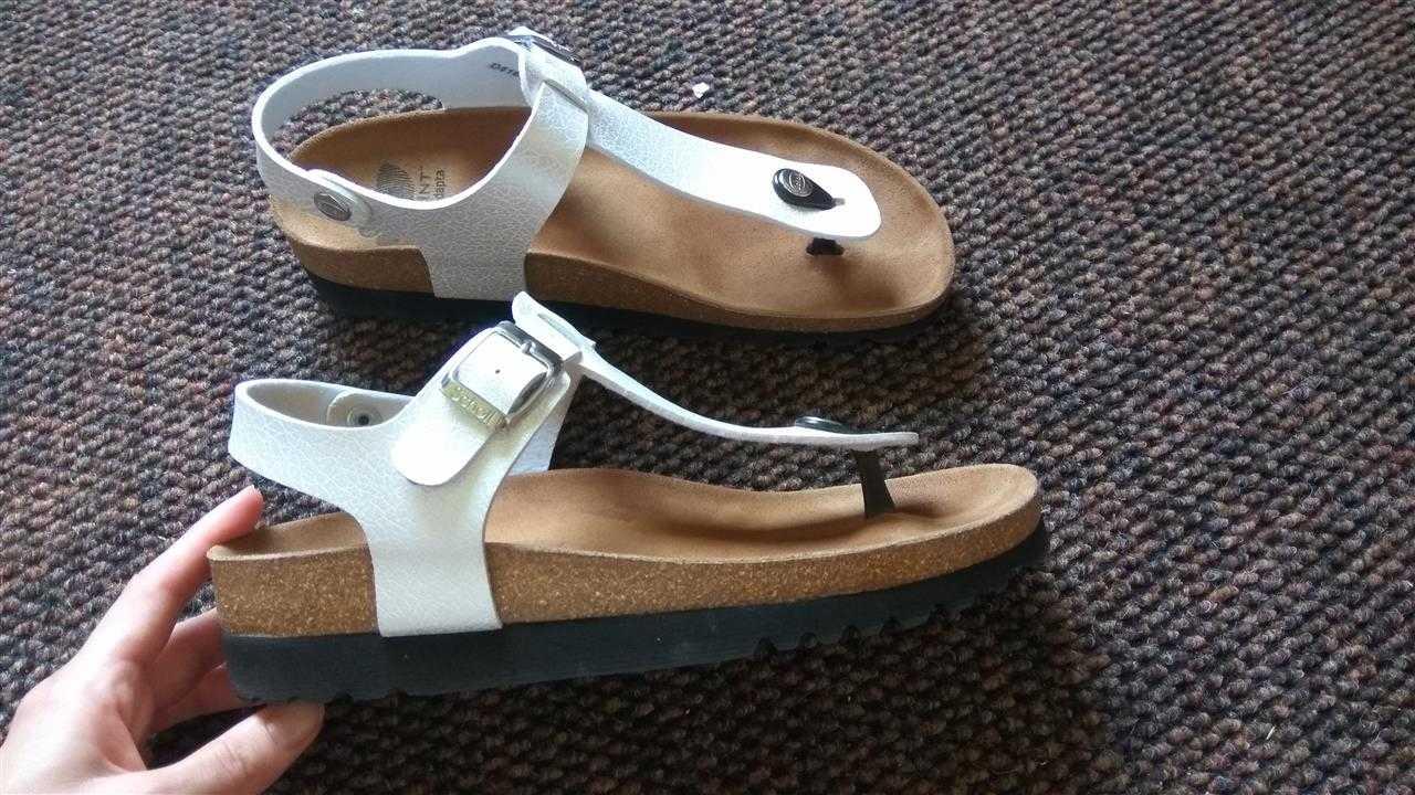 Scholl-sandale-