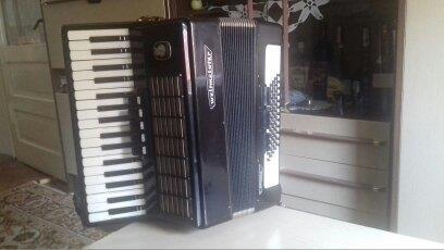 Prodajem harmoniku