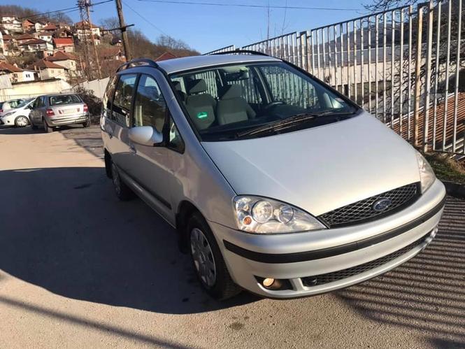 Ford galaxi