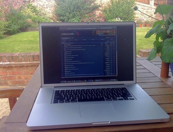 Apple MacBook Pro 17" 2009 Antiglare