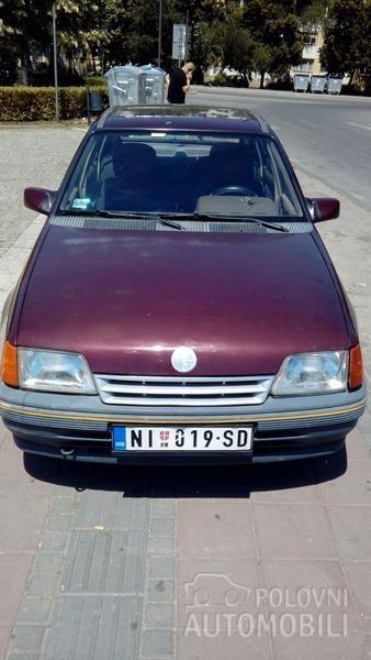 opel-kadett-suza-1990