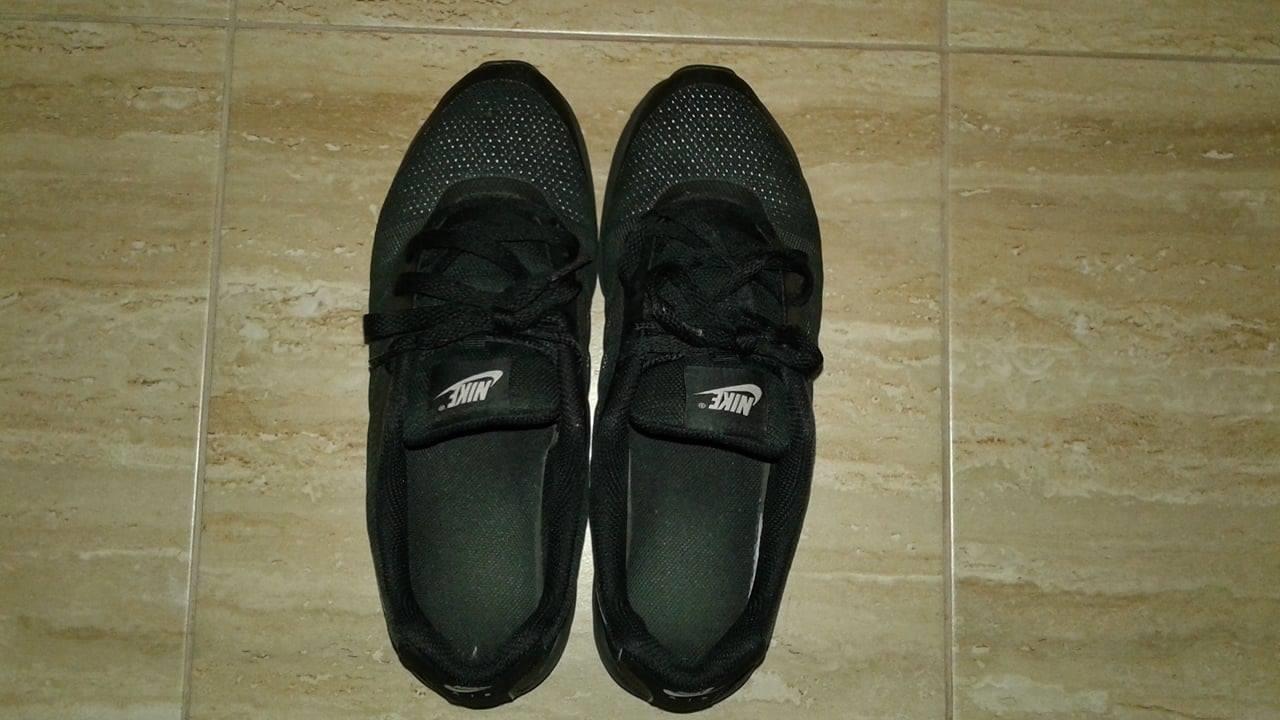 Patike-Nike-Air-Max-Invigor