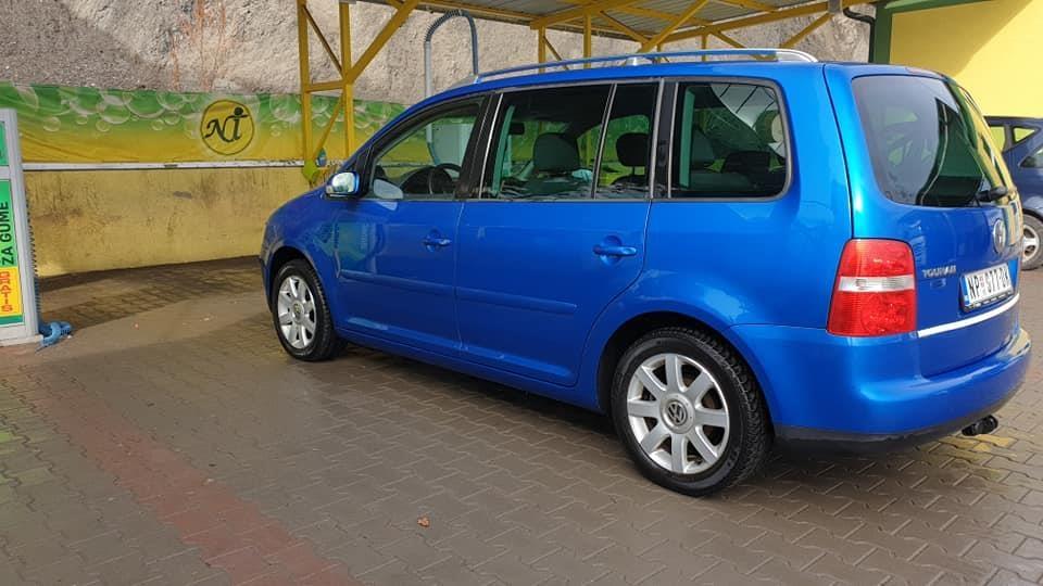 VW-TOURAN-2-0-140ks