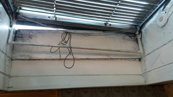 Servis.krovnih prozora starijeg tipa
