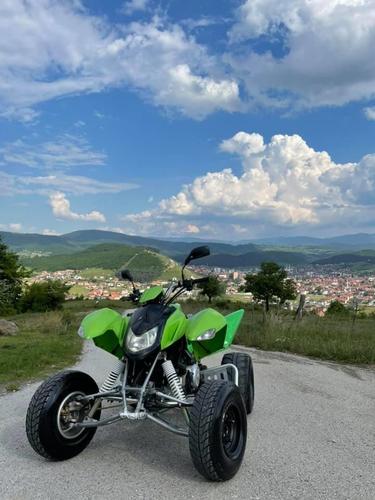 ✅Na prodaju quad 250cc u perfektnom stanju✅