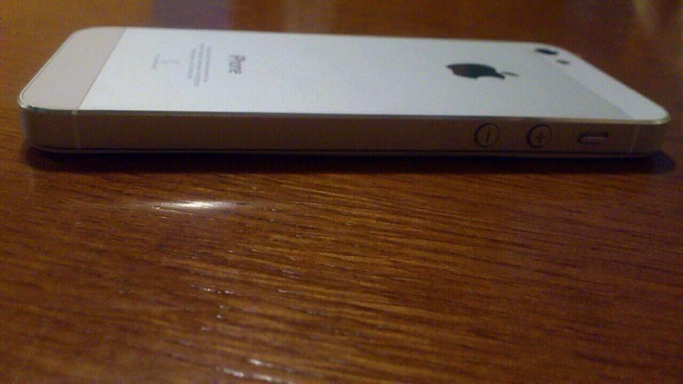 iPhone-5-White-32GB-SIM-FREE