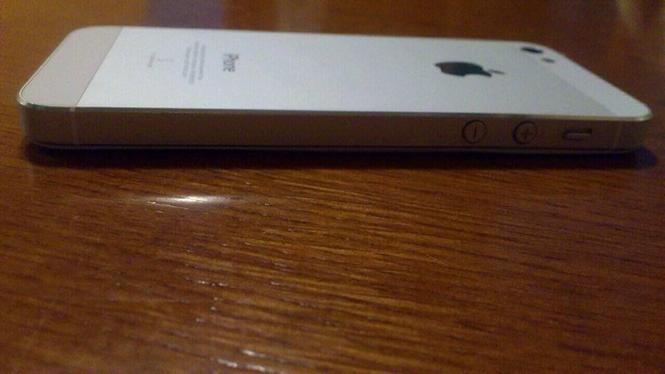 iPhone 5 White 32GB SIM FREE