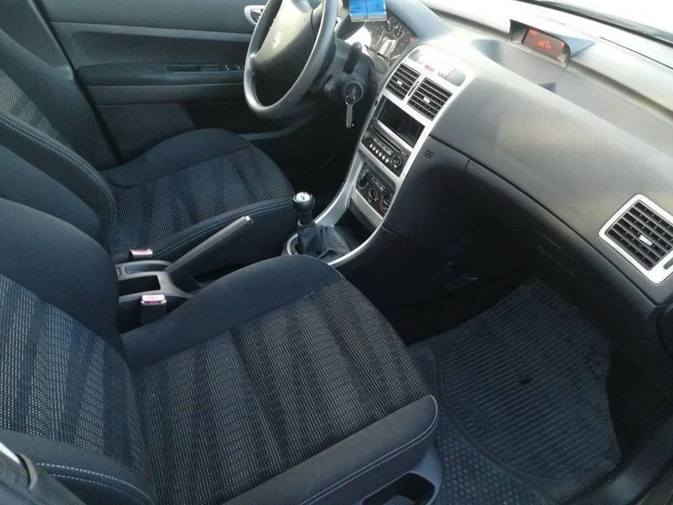 Peugeot-307-karavan