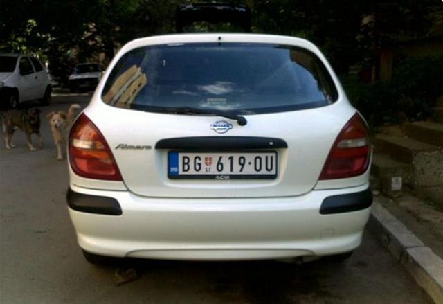 Nissan-Almera--02