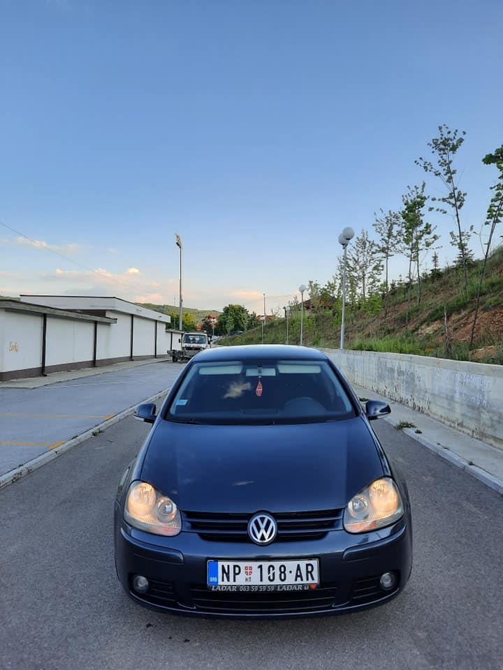 Golf-5-2-0-TDI-2004-god