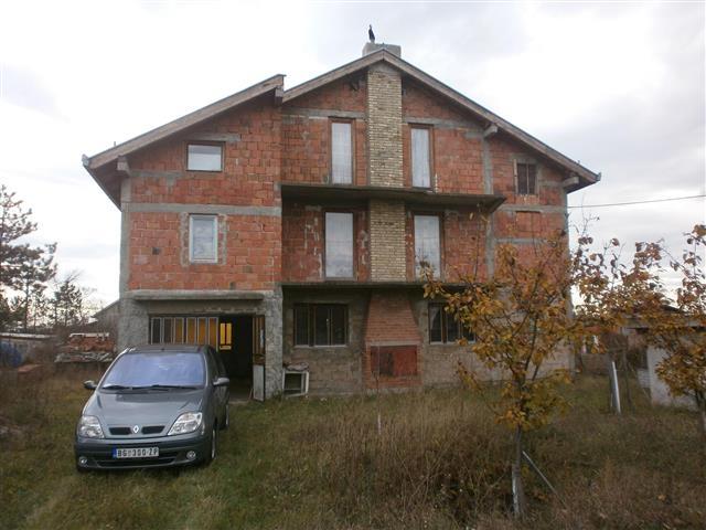 Stepojevac-nedovrsena-kuca