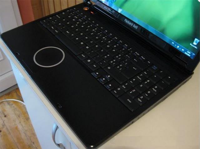 Packard-HeraGL--Intel-Dual-Core-2-0--320GB