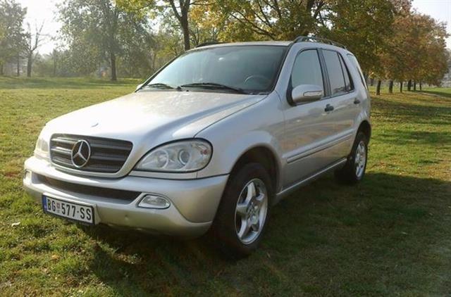 Mercedes-Benz ML270 CDI -02