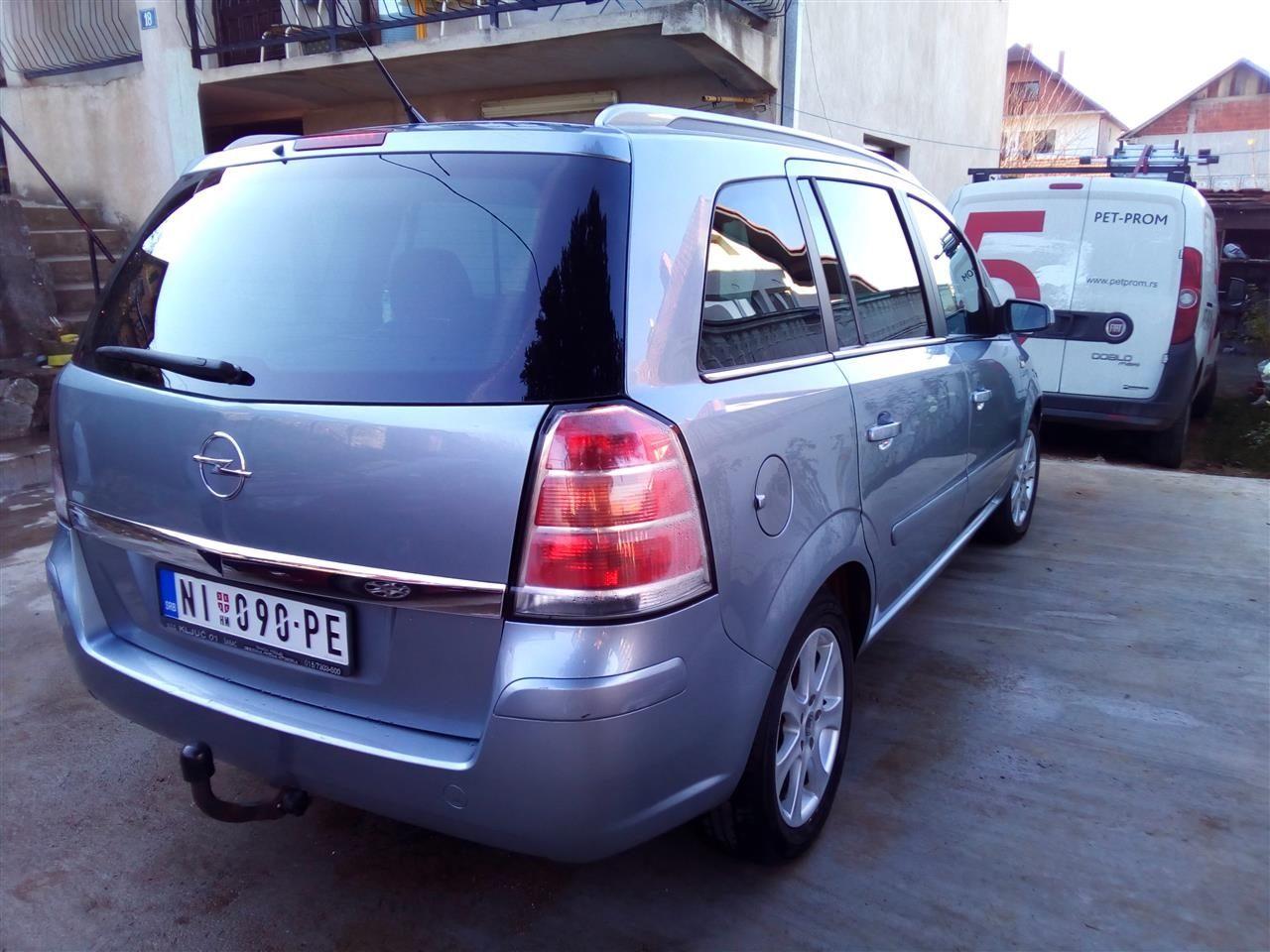 -Opel-Zafira
