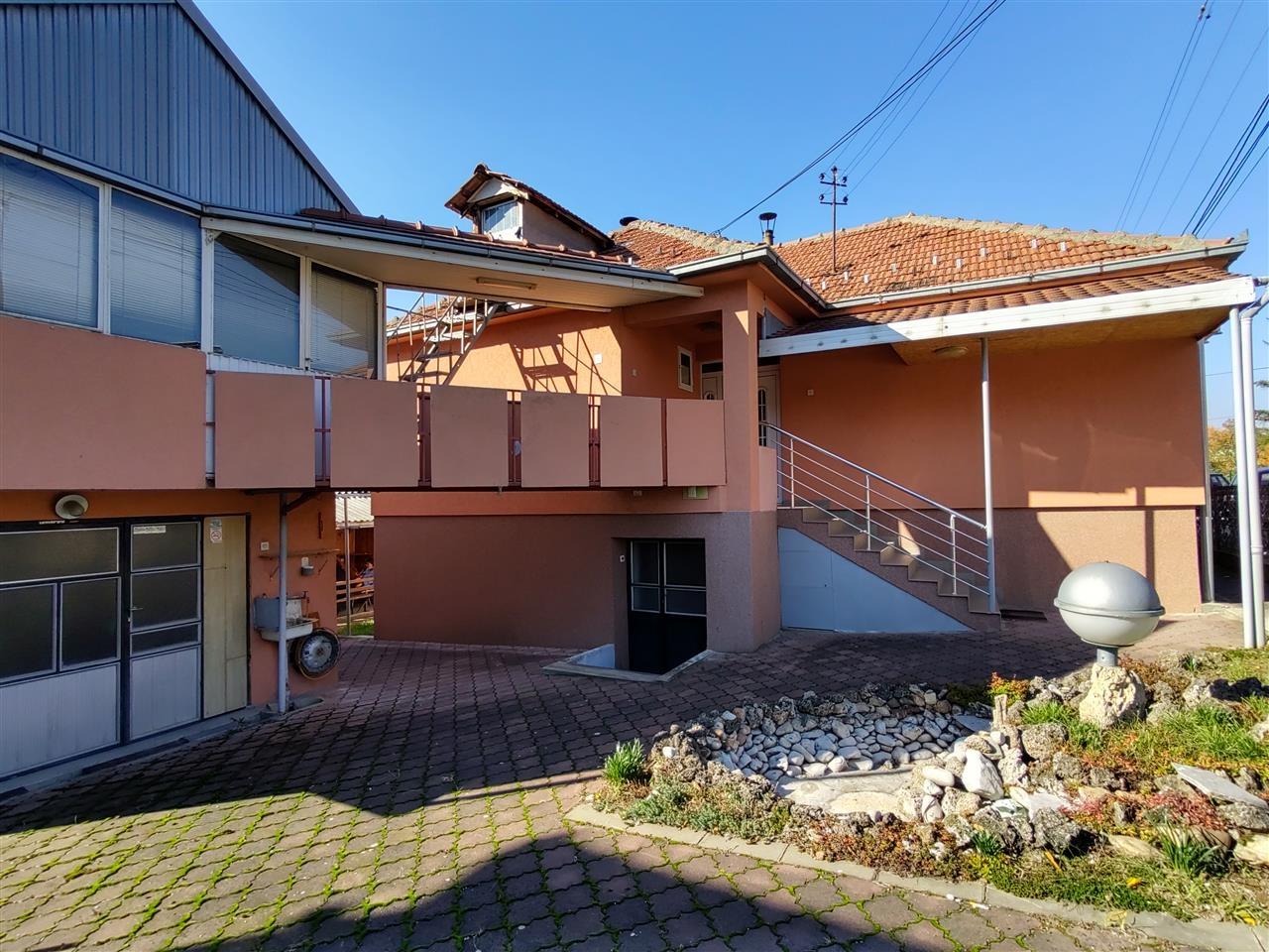 Kuća-na-prodaju