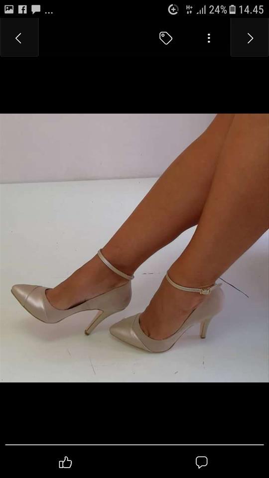 Sandale