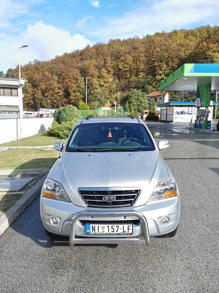 Kia-Sorento-2-5crdi