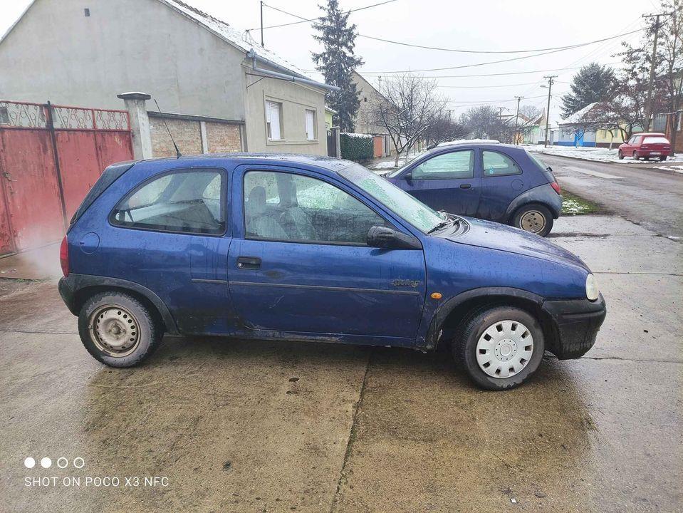 Opel-Corsa-B-1-2