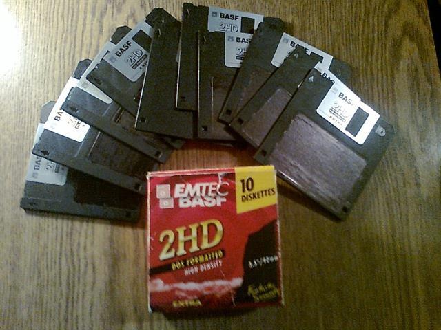 20 floppy disketa