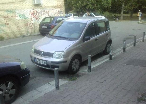 Fiat Panda Active 5P -05