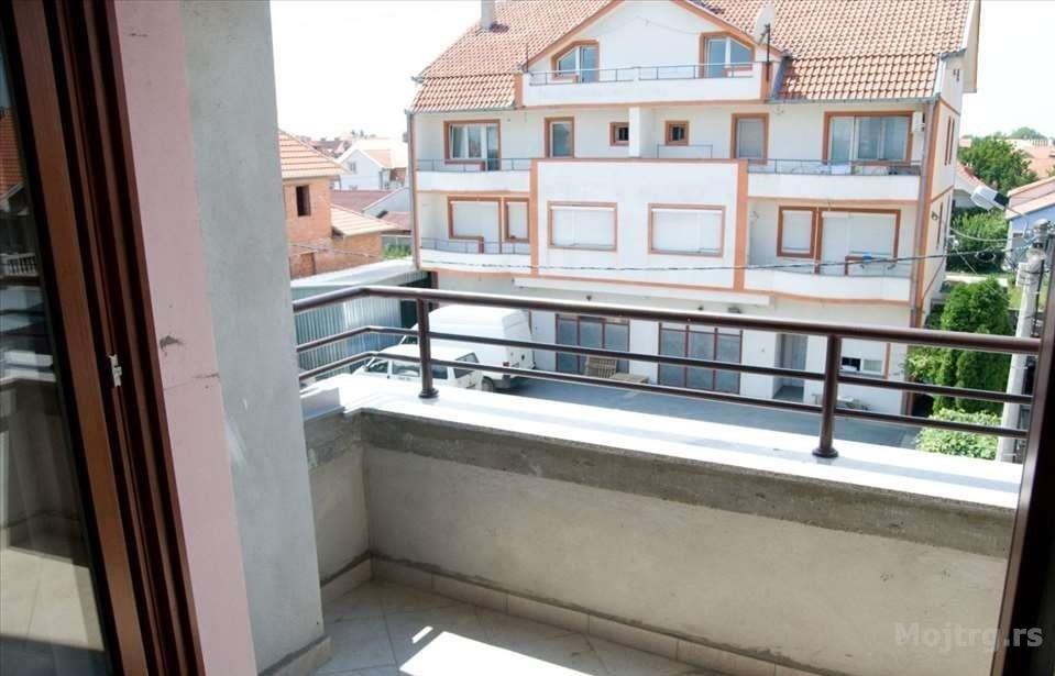 Lux Stan Ledine Mega Sunce Market 300m Od Granda Beograd