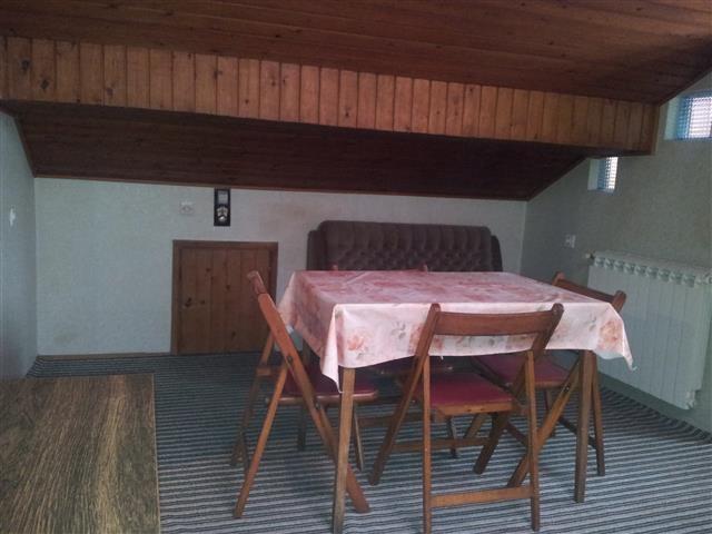 Petlovo-brdo--stan-35m2