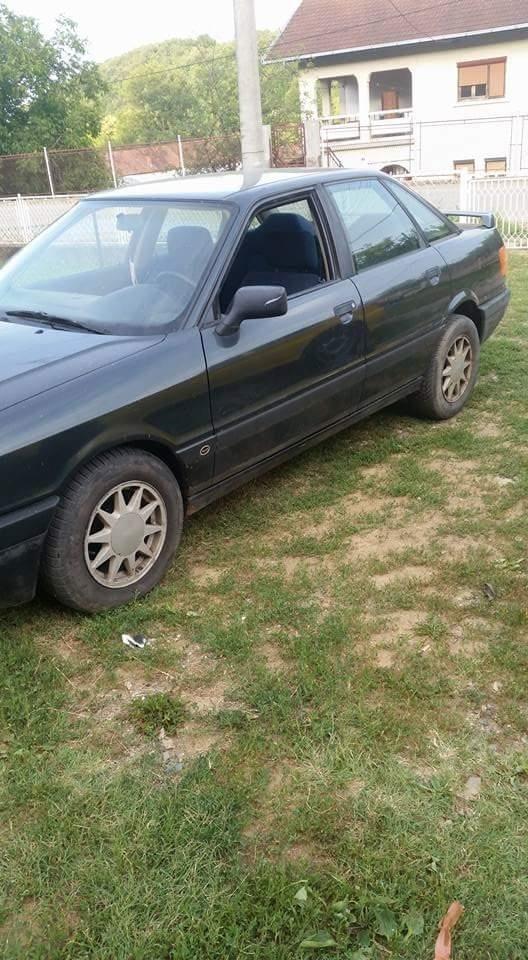 Audi-80-jaje