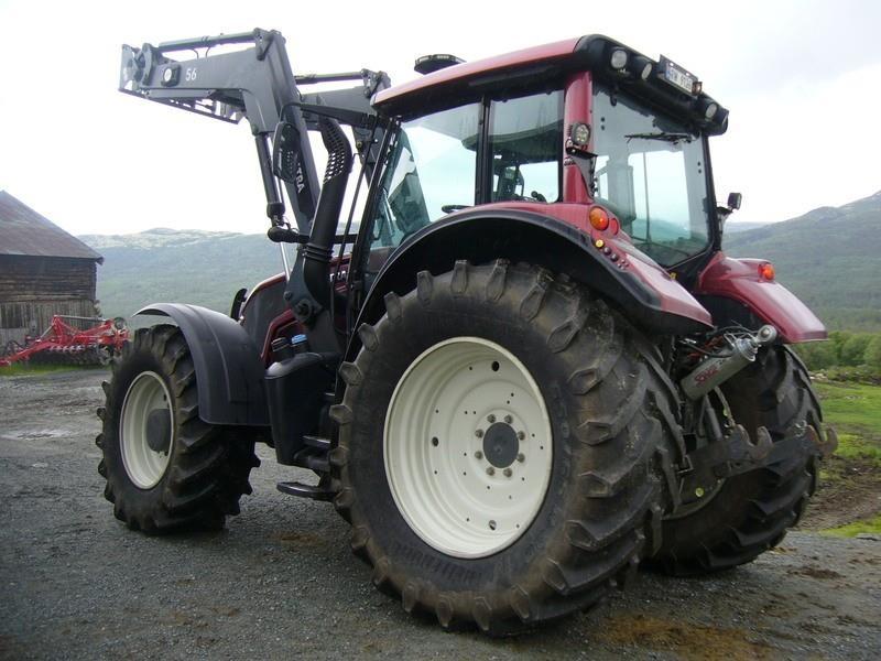 Traktor-Valtra-N163-Direct