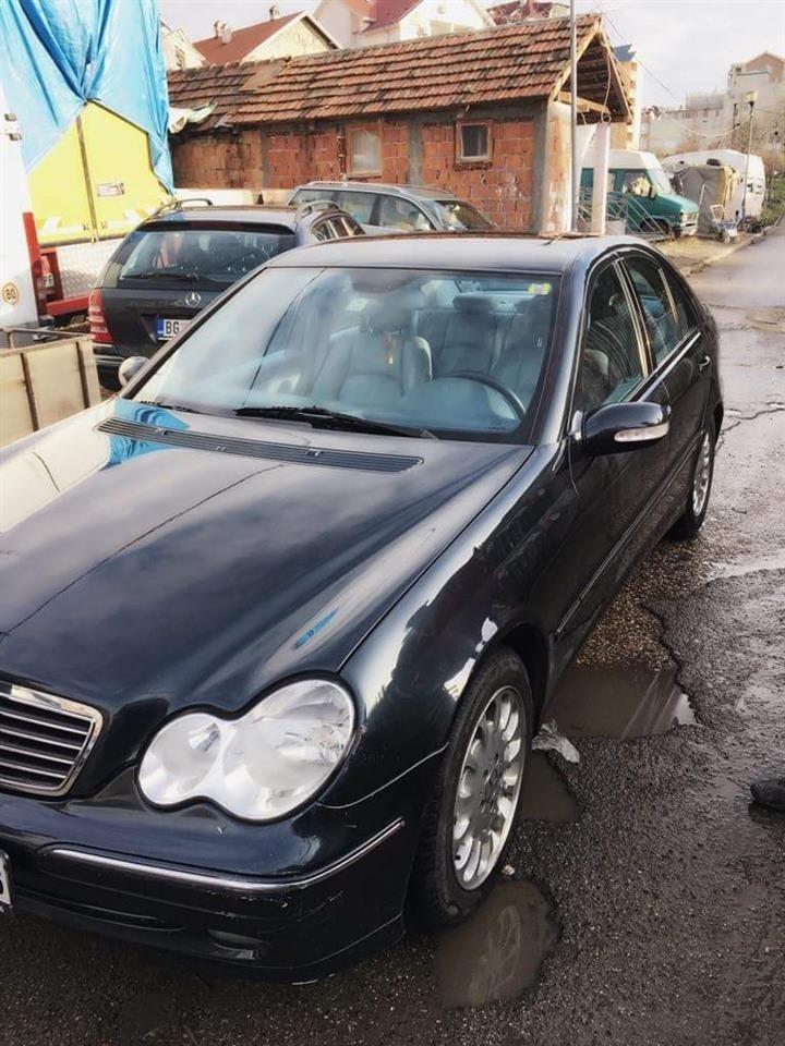 Mercedes-C-320