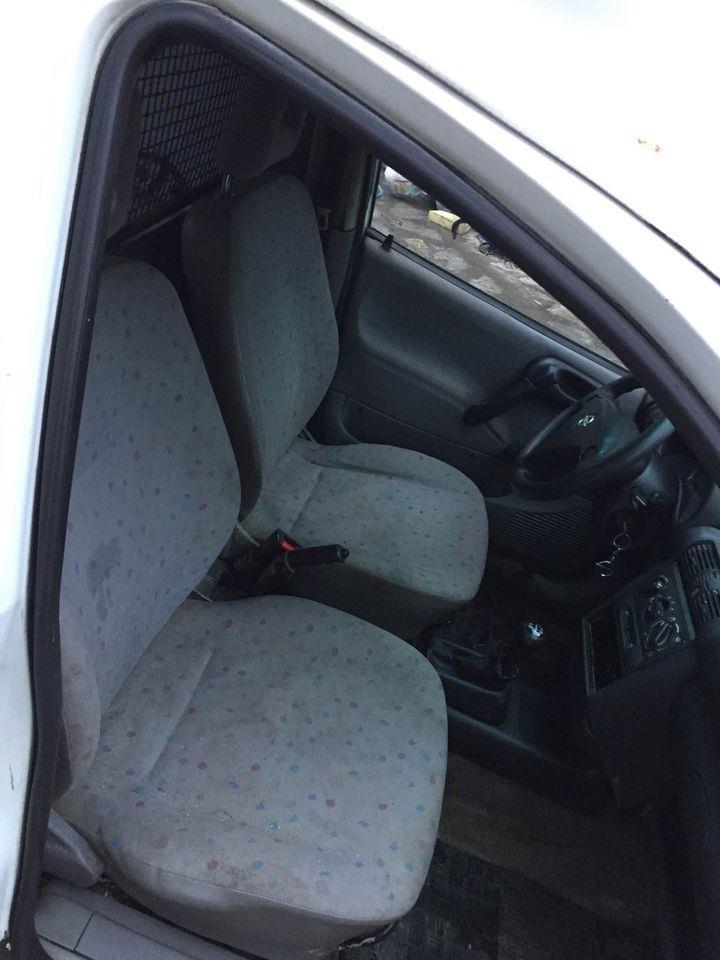 Opel-Combo-1-7d-2001god----