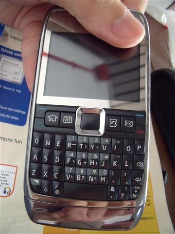 Nokia E71
