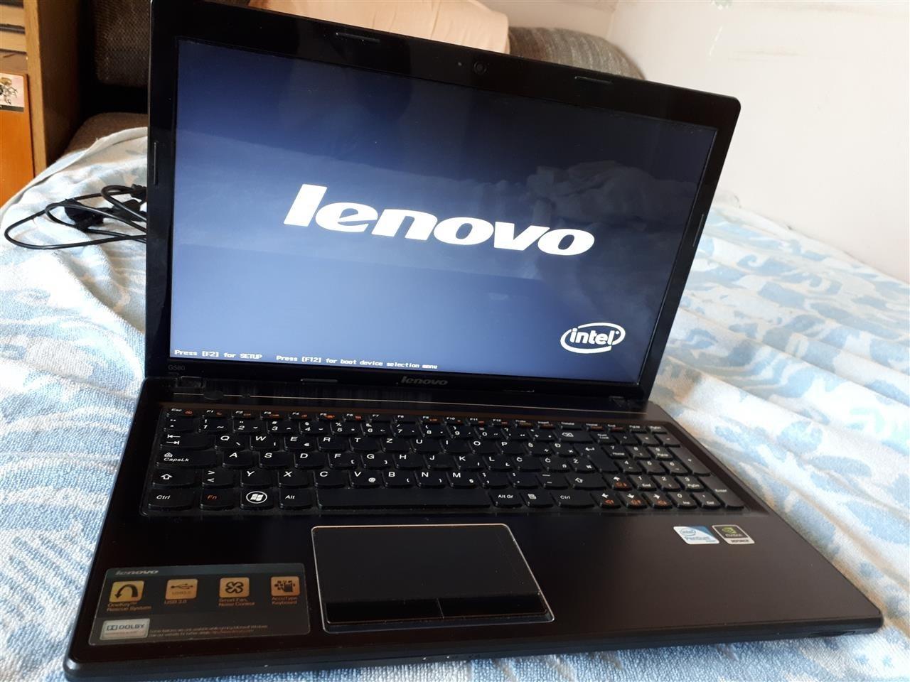 prododajem-lap-top-ocuvan-hitno