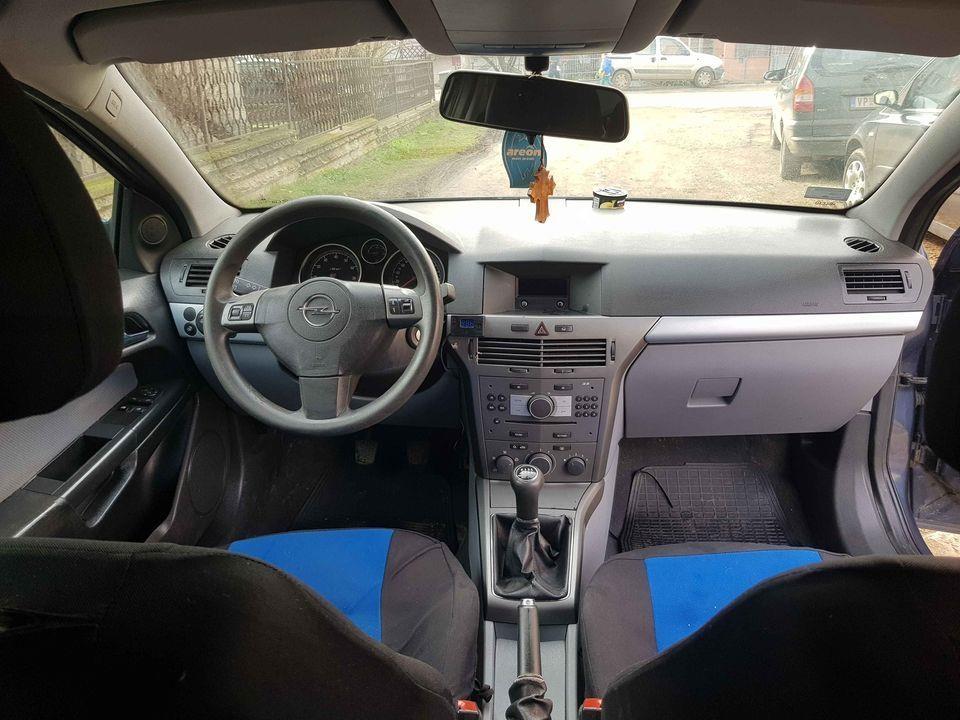 Opel-Astra-H