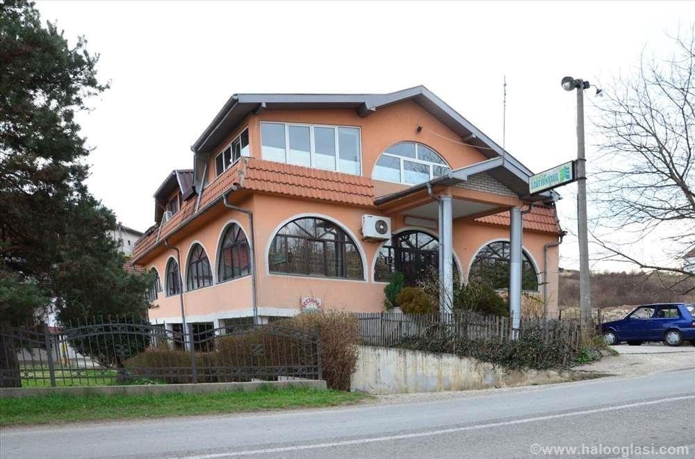 Stambeno-poslovni-objekat