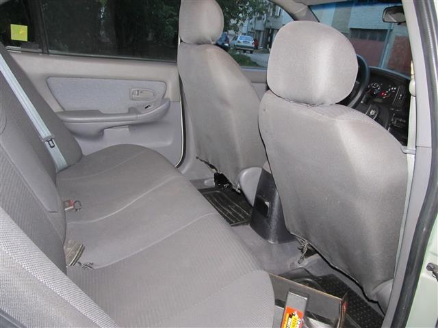 Hyundai-Elantra-1-6--04