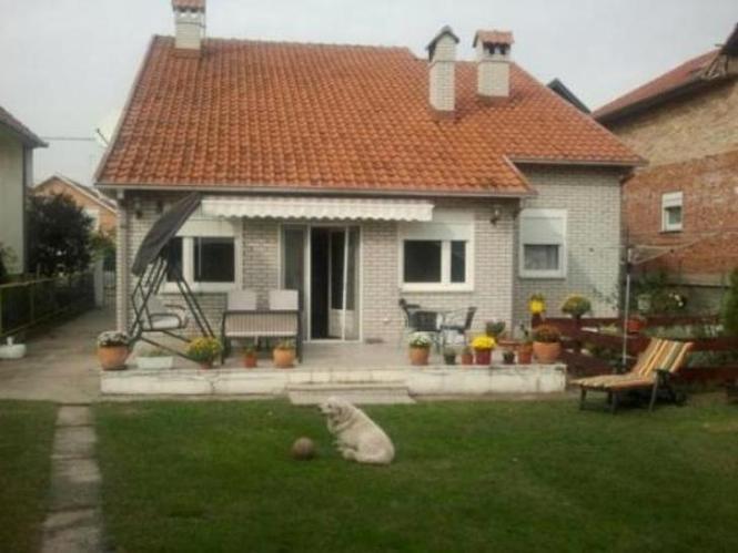 KUCA 170M2 U BEOGRADU 