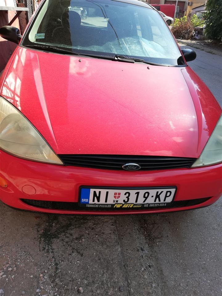 Prodajem-Ford-Focus-1-4-16v-