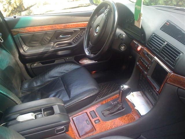 BMW-730-d--BiH-table--00
