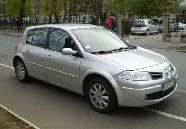 Renault-Megane-1-4b-p---08