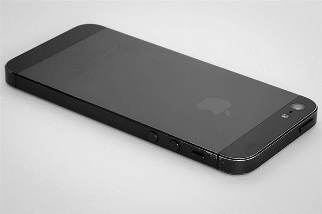 Iphone 5 crni
