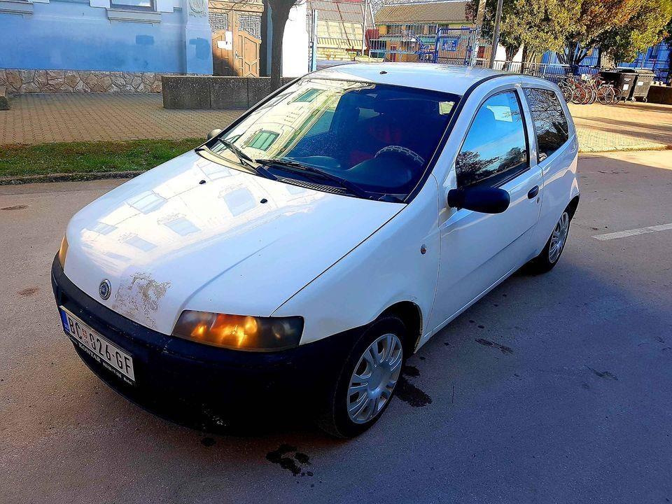 Fiat-Punto-1-2