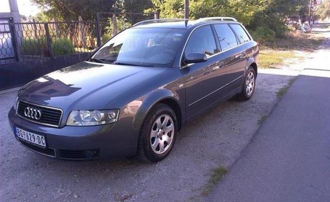 Audi A4 1.9 TDI AVANT -04