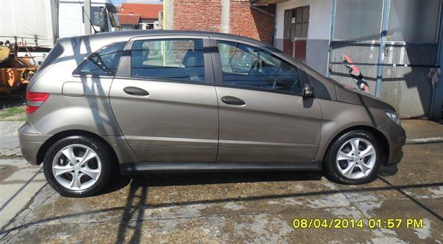 Mercedes-B-180---05-