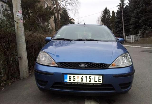 Ford Focus -03