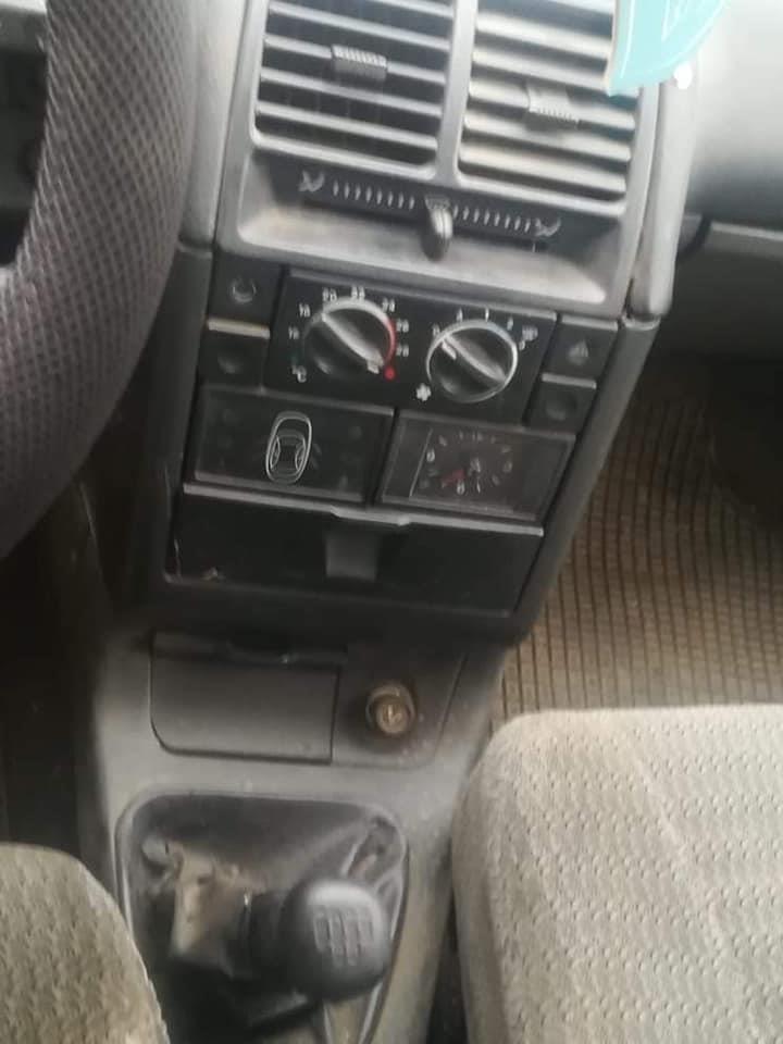 Lada-111-2003god