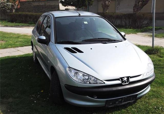 Peugeot-206-1-1B--05