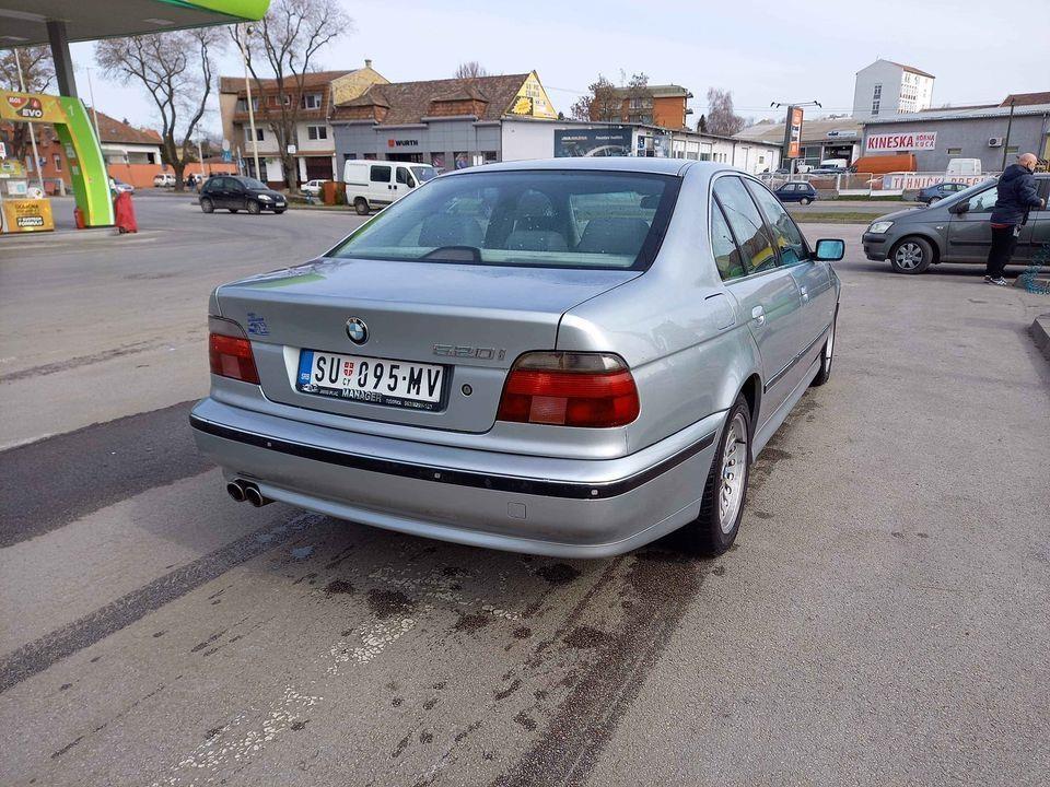 BMW-E39-520i