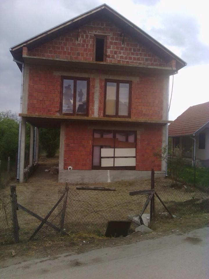 Prodajem-kucu-u-merosini-