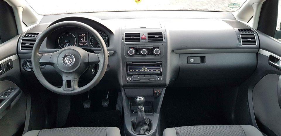 Touran-1-6tdi-2011god